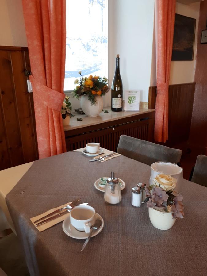 Hotel Krone Ruedesheim Рюдесгайм-ам-Райн Екстер'єр фото